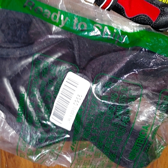 DOG muzzle four leashes dog shoes all new - Picture 5 of 5